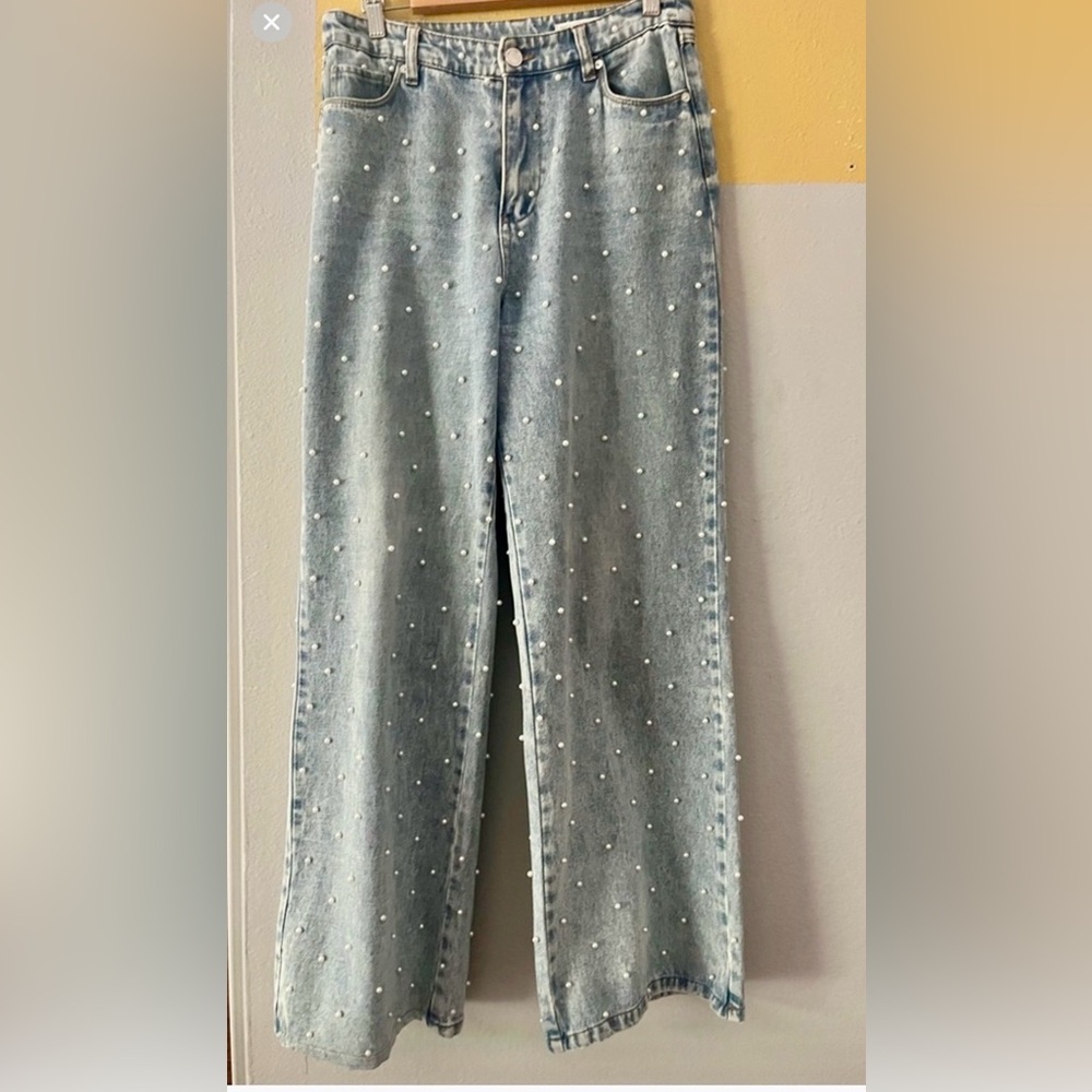 NWT New Blank NYC Pearl Embelished high rise Jeans